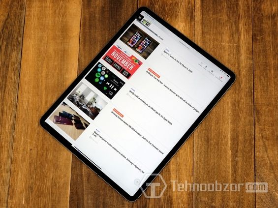 Вид сверху на iPad Pro 2018