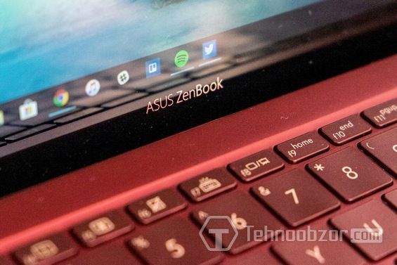 Кнопки клавиатуры ASUS Zenbook S крупным планом