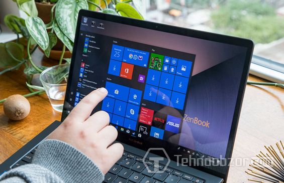 Меню операционной системы на дисплее ASUS Zenbook S