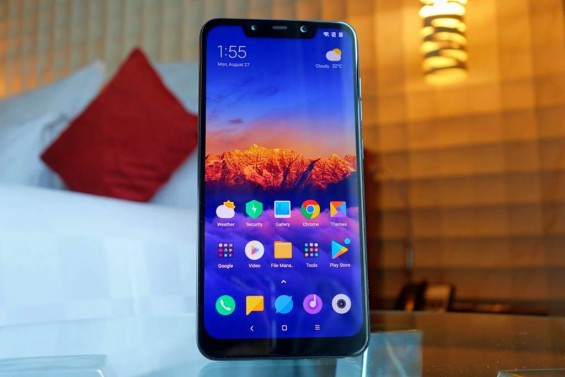 Значки на экране Pocophone F1