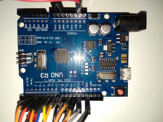 Плата Arduino Uno крупным планом