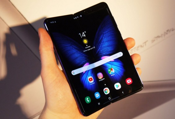 Samsung Galaxy Fold в рабочем состоянии