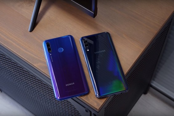 Тыльные камеры смартфонов Samsung Galaxy A50 и Honor 10i