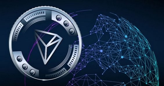 Монета TRON на фоне цифрового изображения Земли