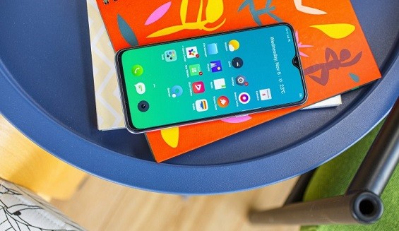 Передняя панель Realme X2