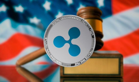 Монета XRP и судебный молоток