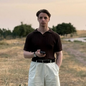 Андрей Альтанри