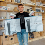 Смартфоны у Артема