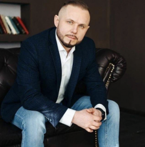 Виктор Анатольевич