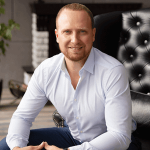 Дмитрий Шеломенцев