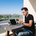 Льюис Мокер