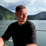 Практик Торгует