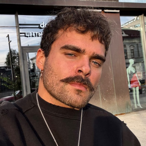 Гоша Романов