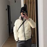 Андрей Завозит