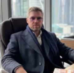 Евгений Движения к Успеху