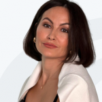 Лилия Плешакова