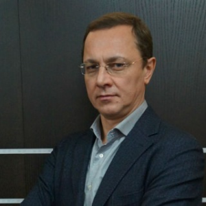 Олег Богданов