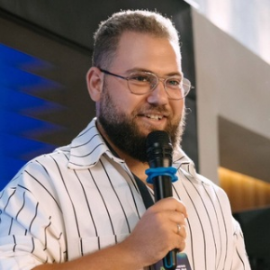 Алекс Магнифер